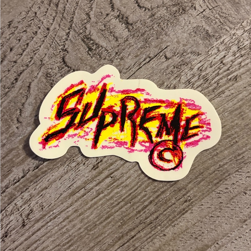 Supreme Sticker Vintage Spray Design